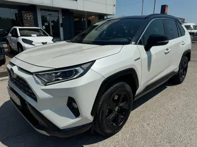 Toyota Rav4 vvt-ie h Style awd-i 222cv e-cvt del 2020 usata a Modena