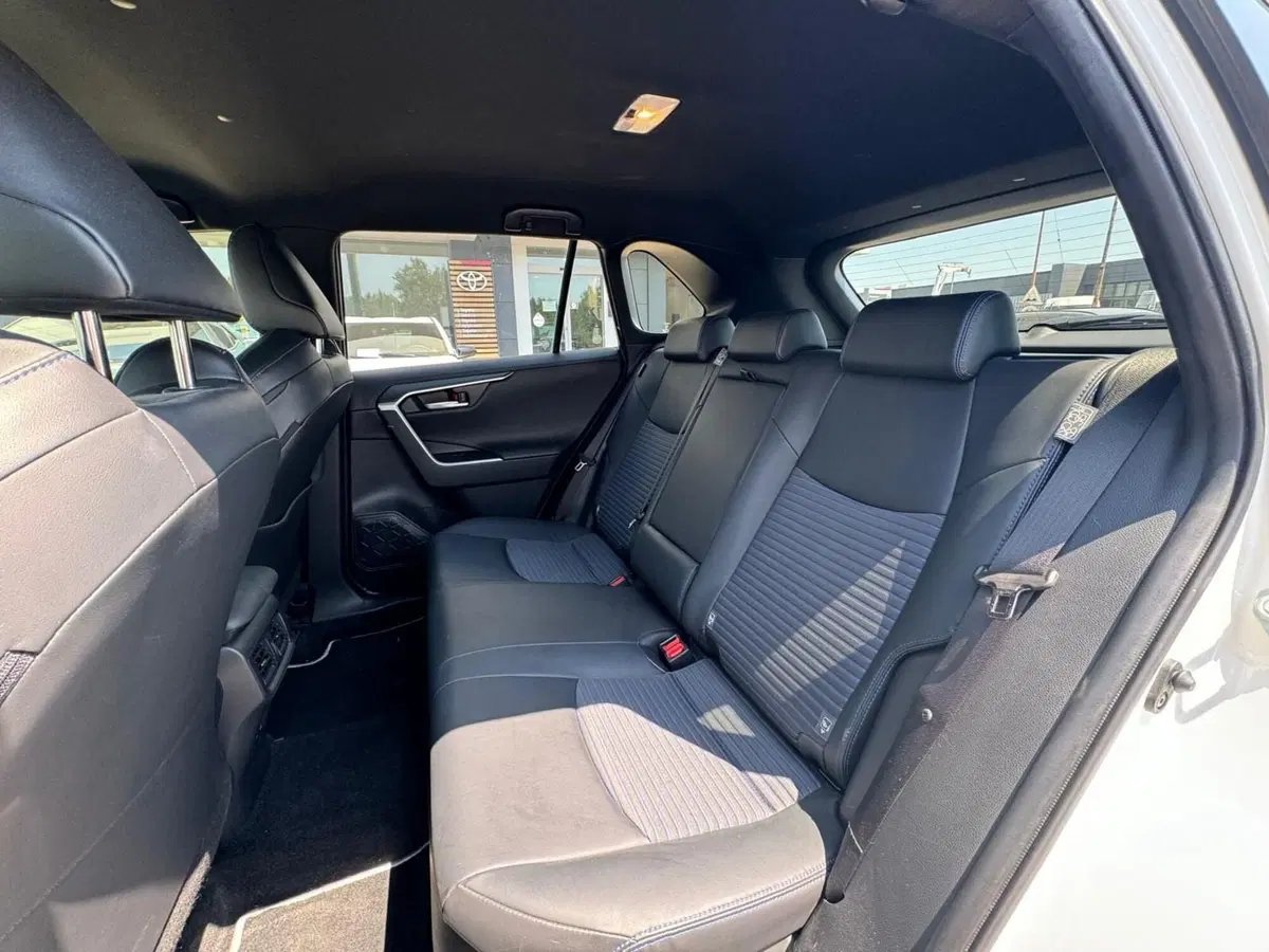 Toyota Rav4 usata a Modena (14)