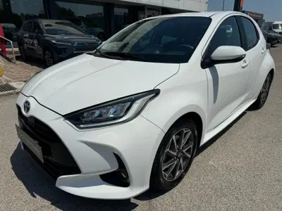 Toyota Yaris 1.5 Hybrid 5 porte Trend del 2023 usata a Modena