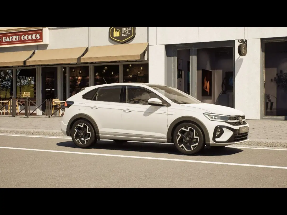 Volkswagen Taigo nuova a Livorno (3)
