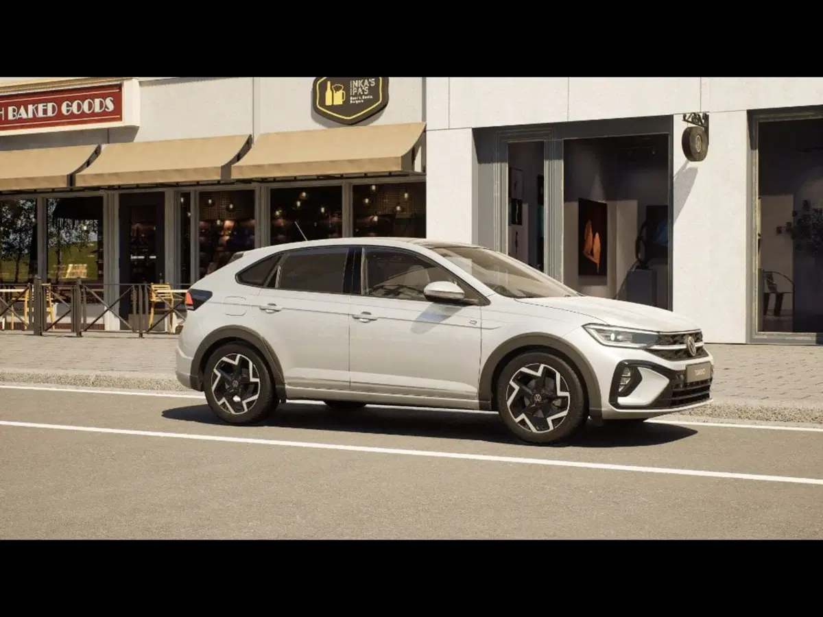 Volkswagen Taigo nuova a Livorno (3)