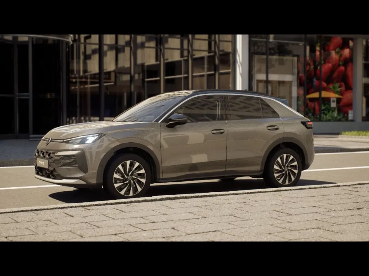 Volkswagen T-Roc nuova a Livorno (2)