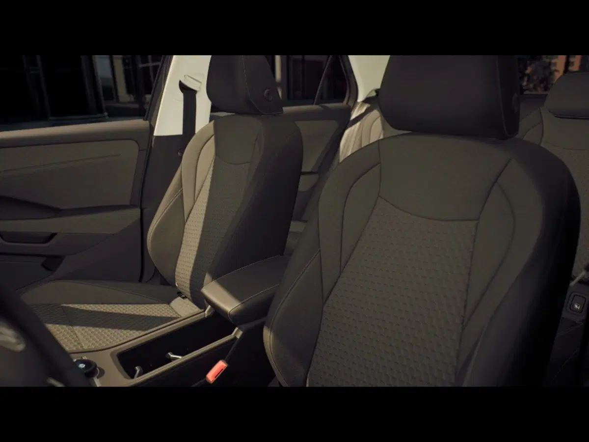 Volkswagen T-Roc nuova a Livorno (7)
