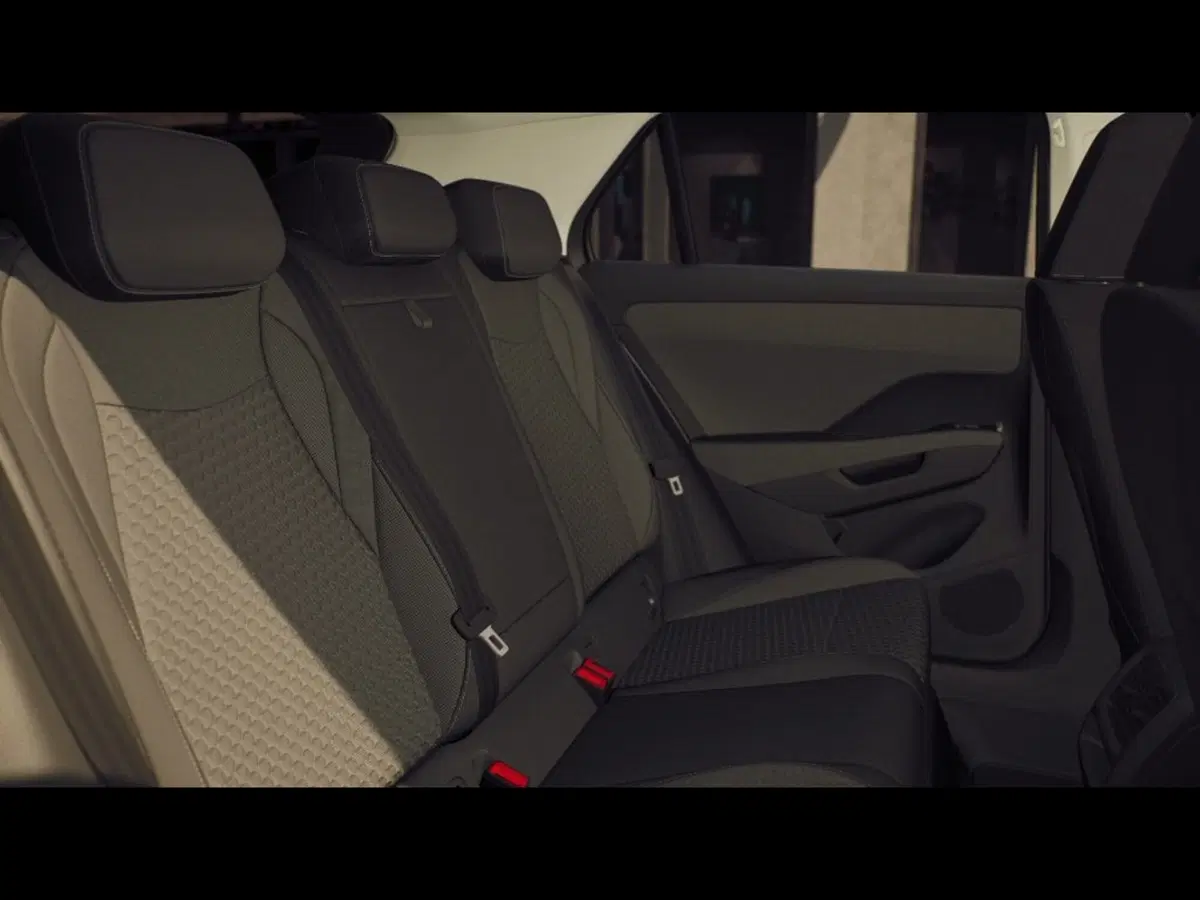 Volkswagen T-Roc nuova a Livorno (8)