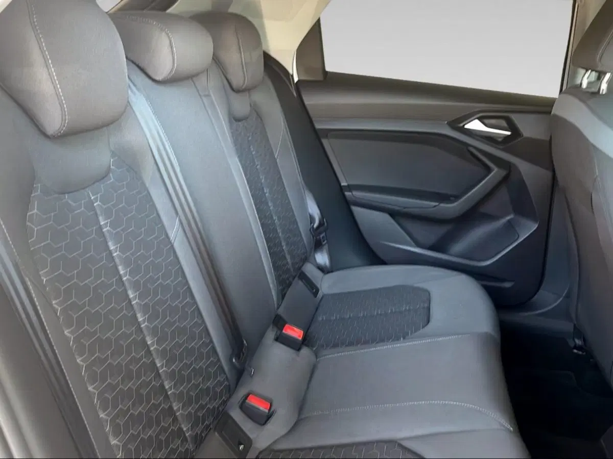 Audi A1 allstreet usata a Pisa (13)