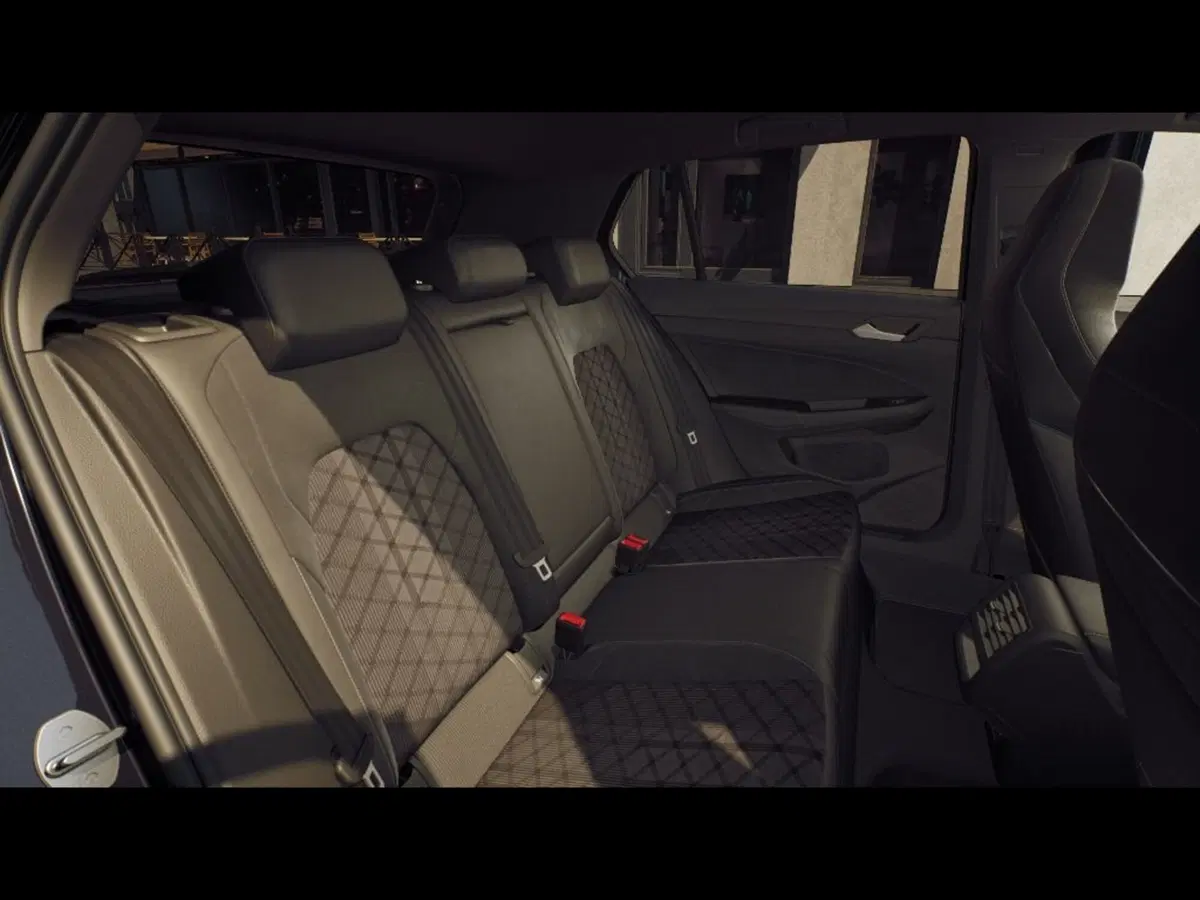 Volkswagen Golf nuova a Firenze (9)