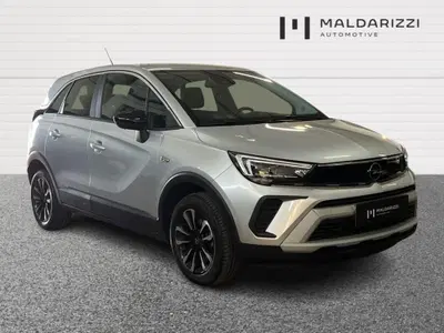 Opel Crossland 1.2 Elegance s&amp;s 110cv del 2023 usata a Matera