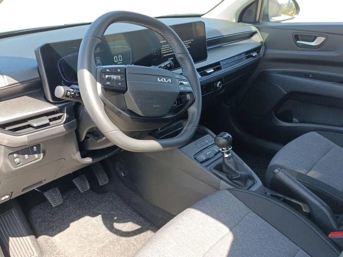 Kia Stonic usata a Foggia (10)
