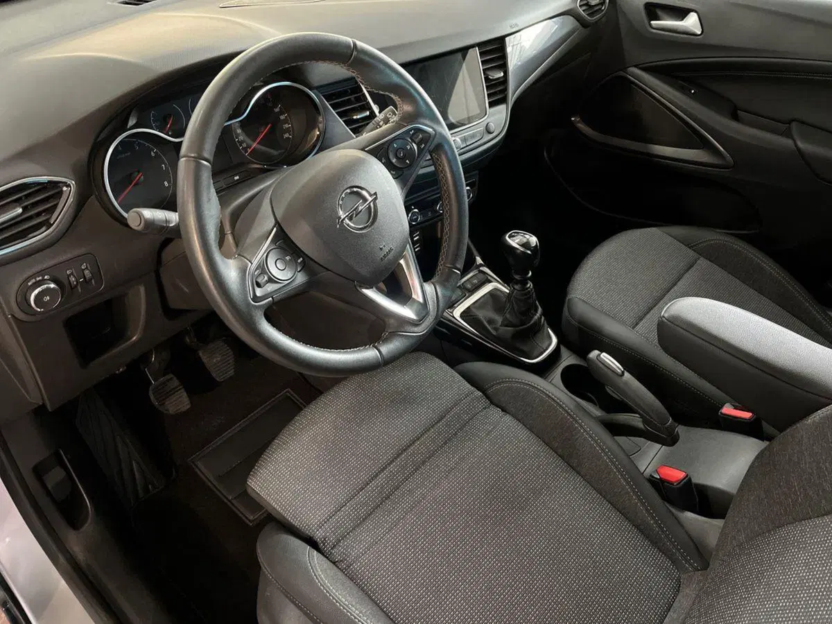 Opel Crossland usata a Foggia (10)