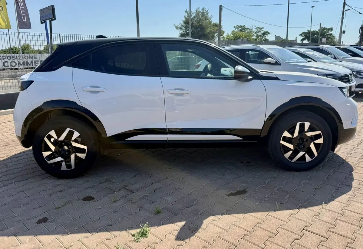 Opel Mokka nuova a Bari (5)