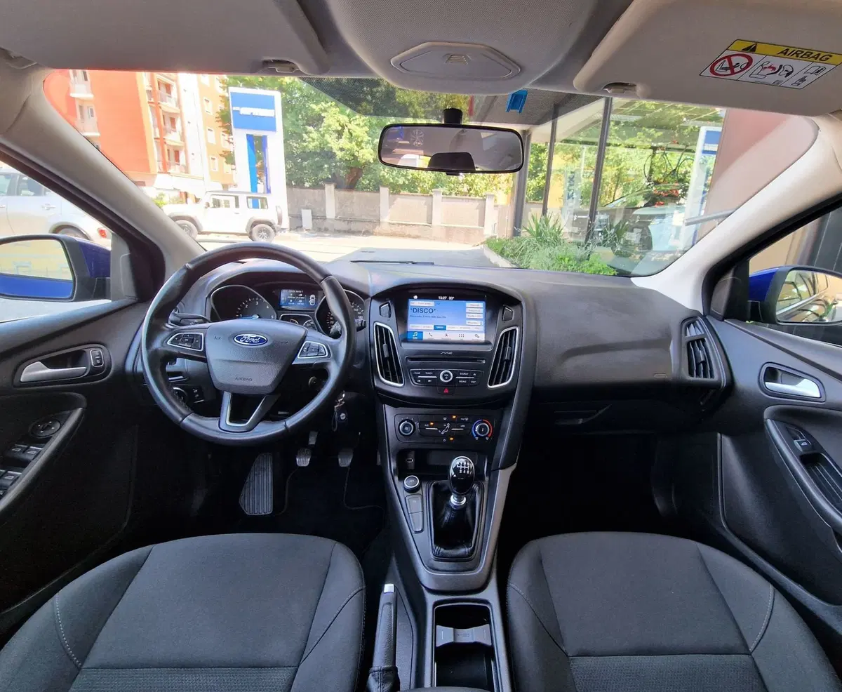Ford Focus Station Wagon usata a Milano (8)
