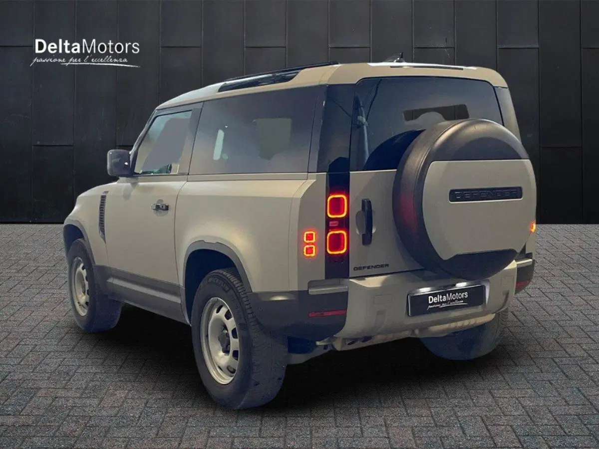 Land Rover Defender usata a Rimini (3)