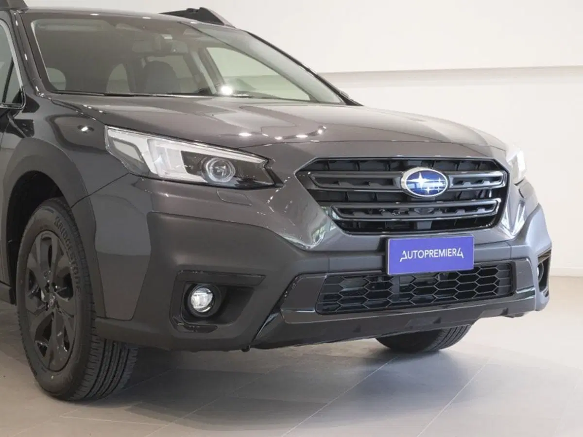 Subaru Outback usata a Como (4)