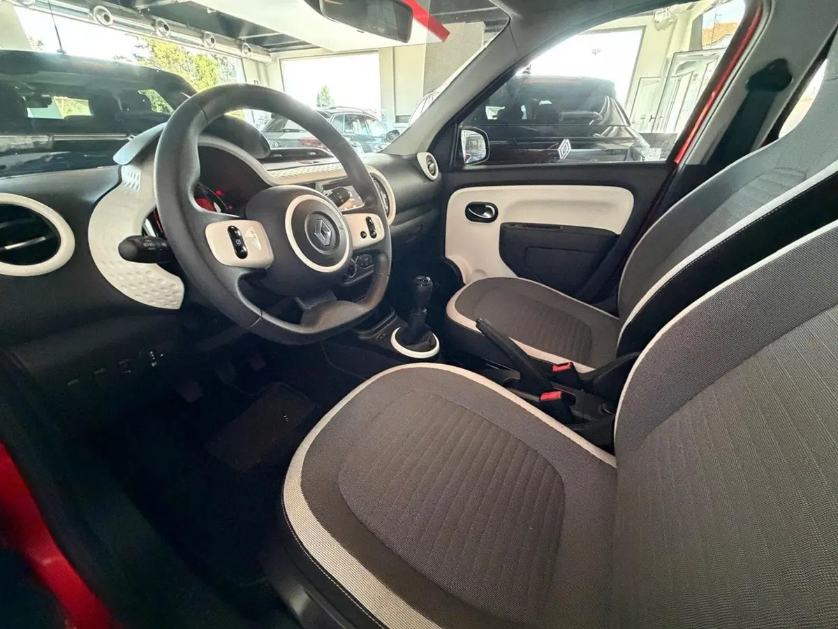 Renault Twingo usata a Pavia (9)