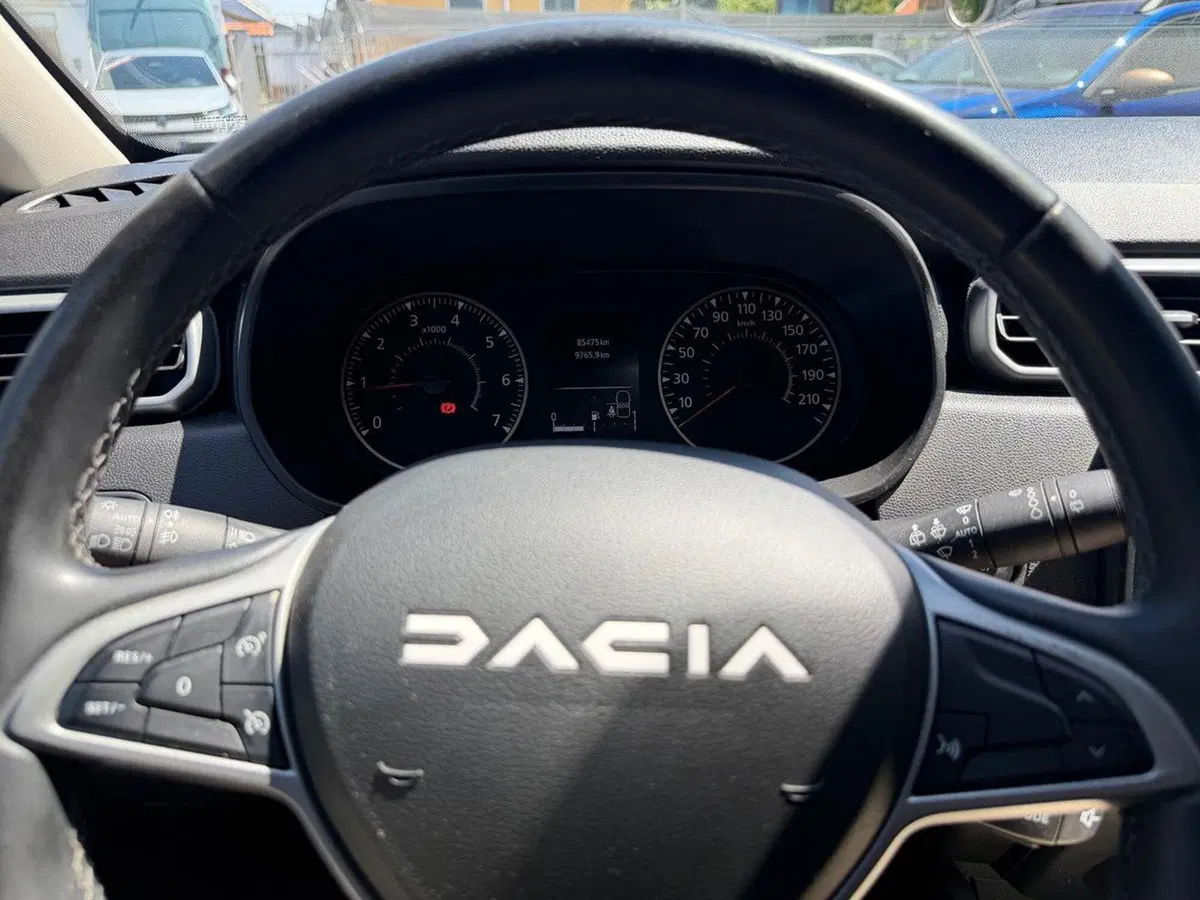 Dacia Duster usata a Pavia (16)