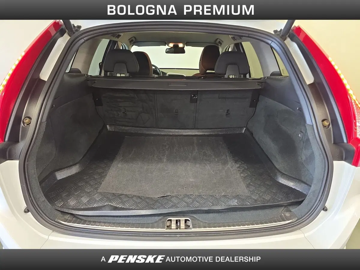 Volvo XC60 usata a Bologna (10)
