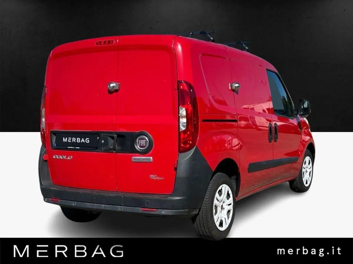 Fiat Doblò Furgone usata a Milano (2)