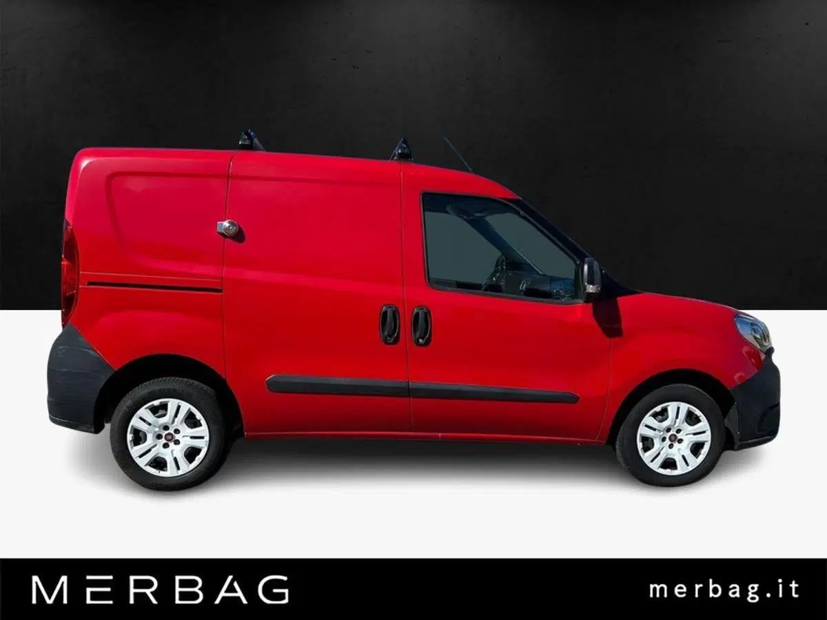 Fiat Doblò Furgone usata a Milano (5)