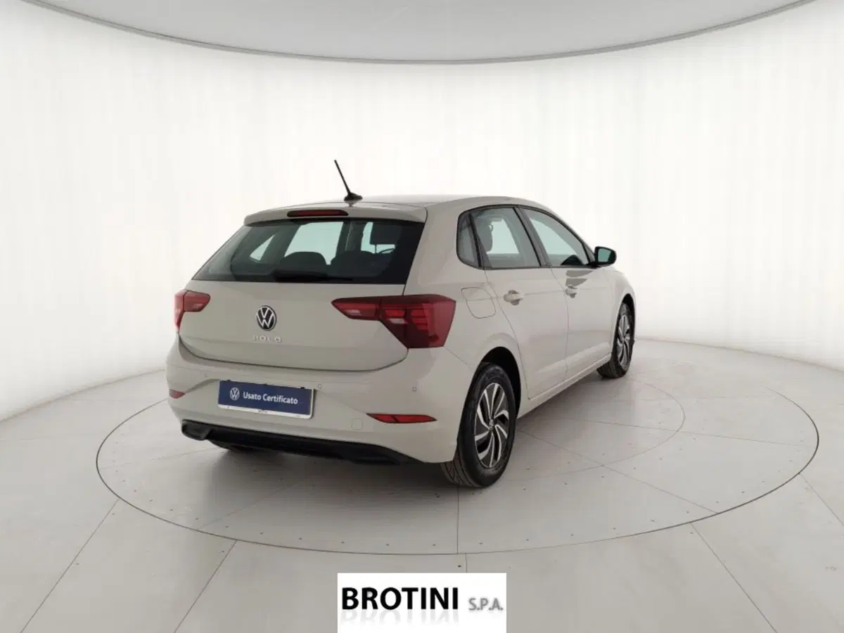 Volkswagen Polo usata a Massa-Carrara (3)