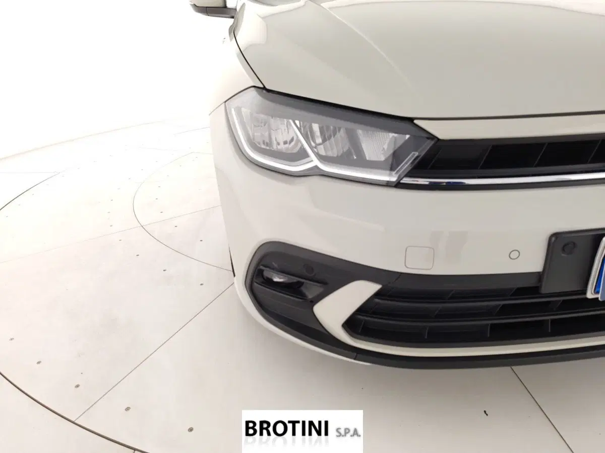 Volkswagen Polo usata a Massa-Carrara (5)