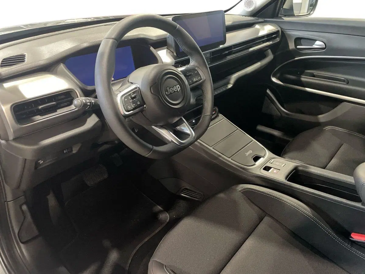 Jeep Avenger usata a Salerno (9)