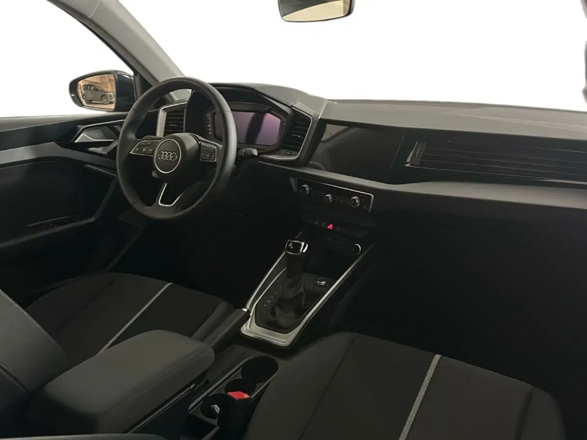 Audi A1 allstreet usata a Napoli (10)