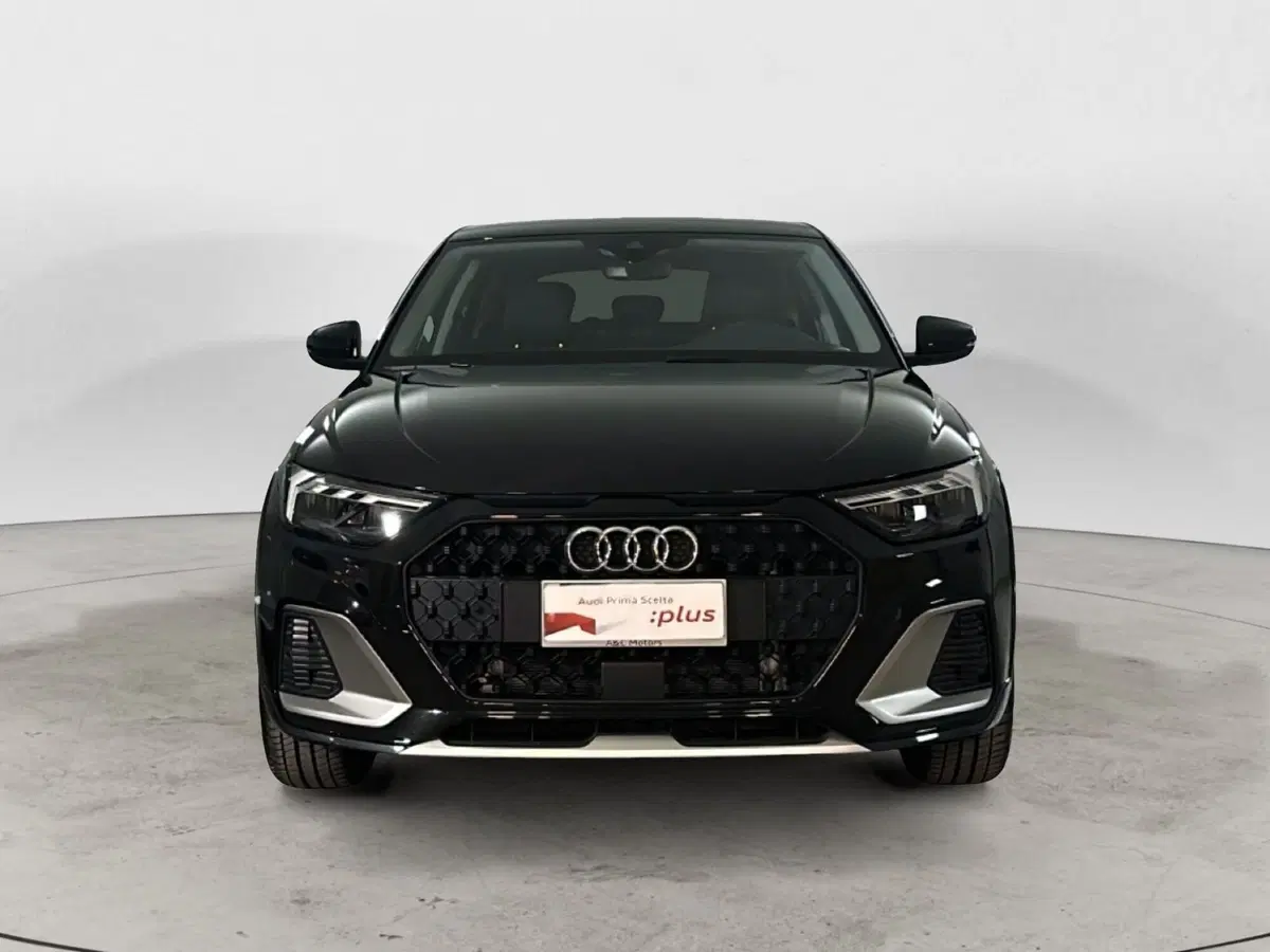 Audi A1 allstreet usata a Napoli (2)