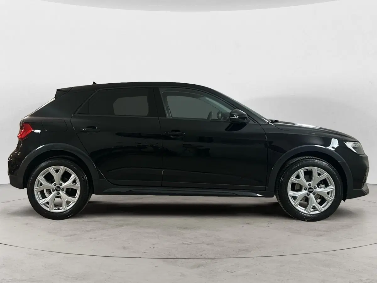 Audi A1 allstreet usata a Napoli (6)