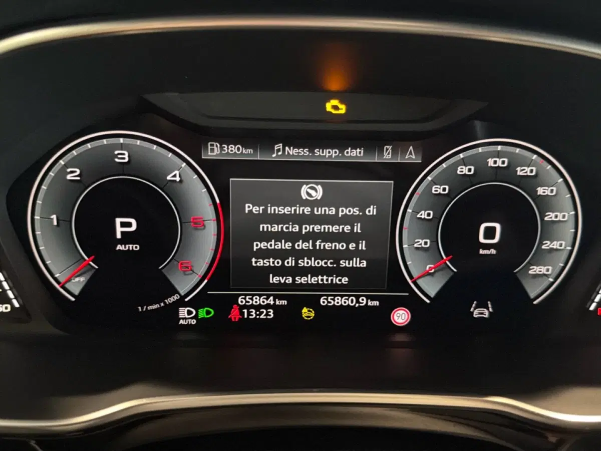 Audi Q3 Sportback usata a Napoli (10)