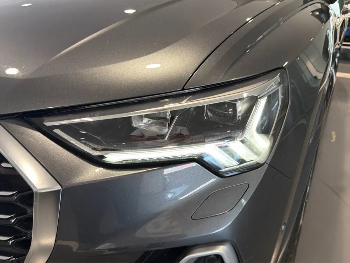 Audi Q3 Sportback usata a Napoli (19)