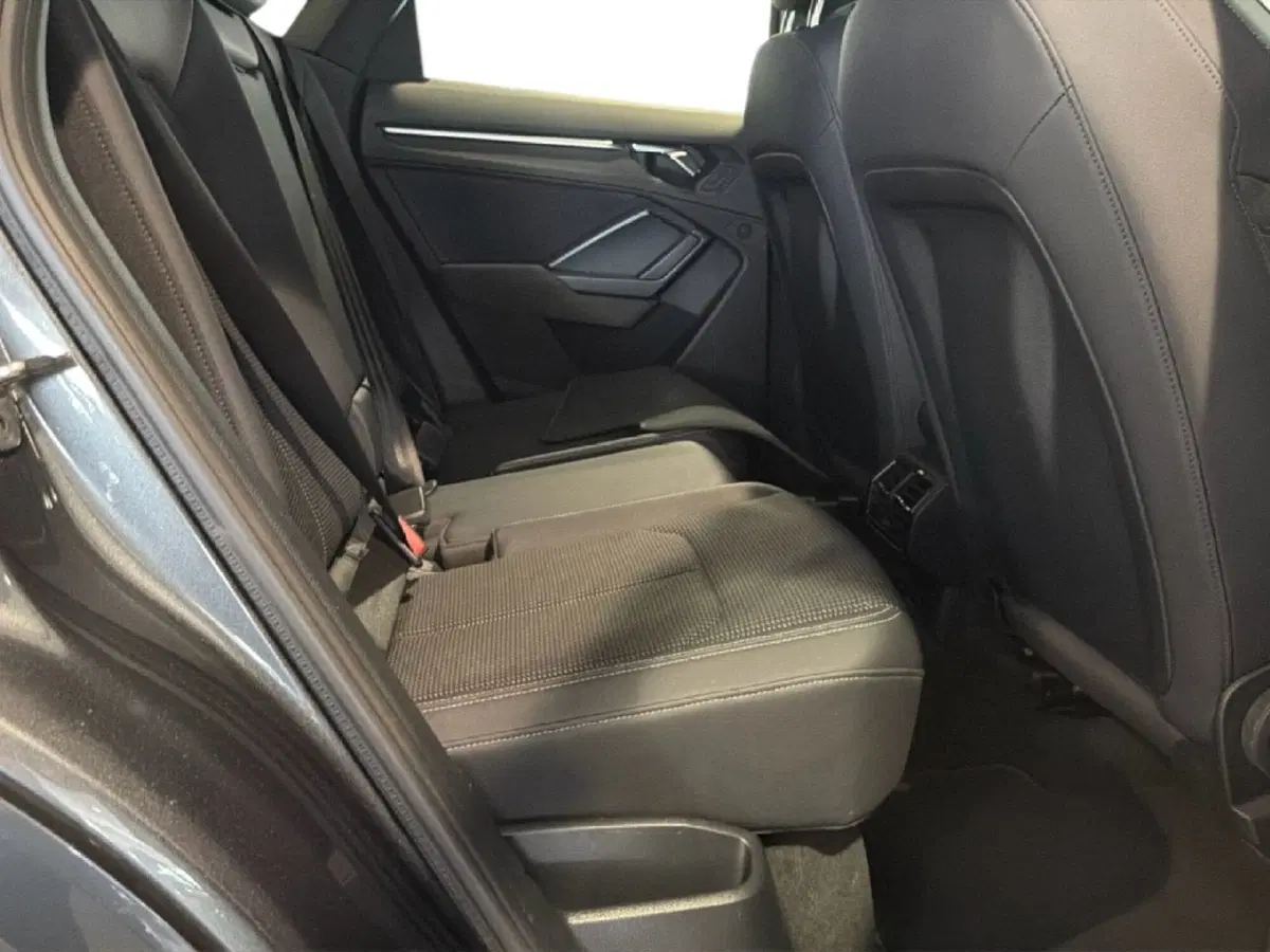 Audi Q3 Sportback usata a Napoli (7)