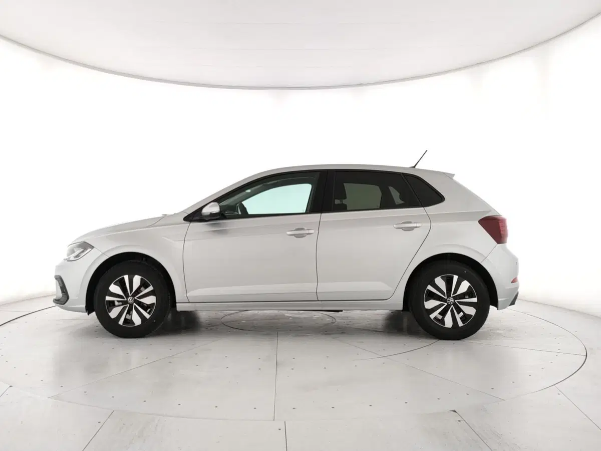 Volkswagen Polo nuova a Napoli (2)