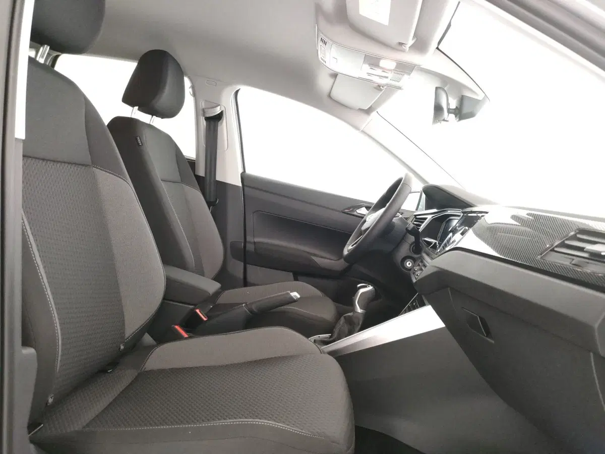 Volkswagen Polo nuova a Napoli (8)
