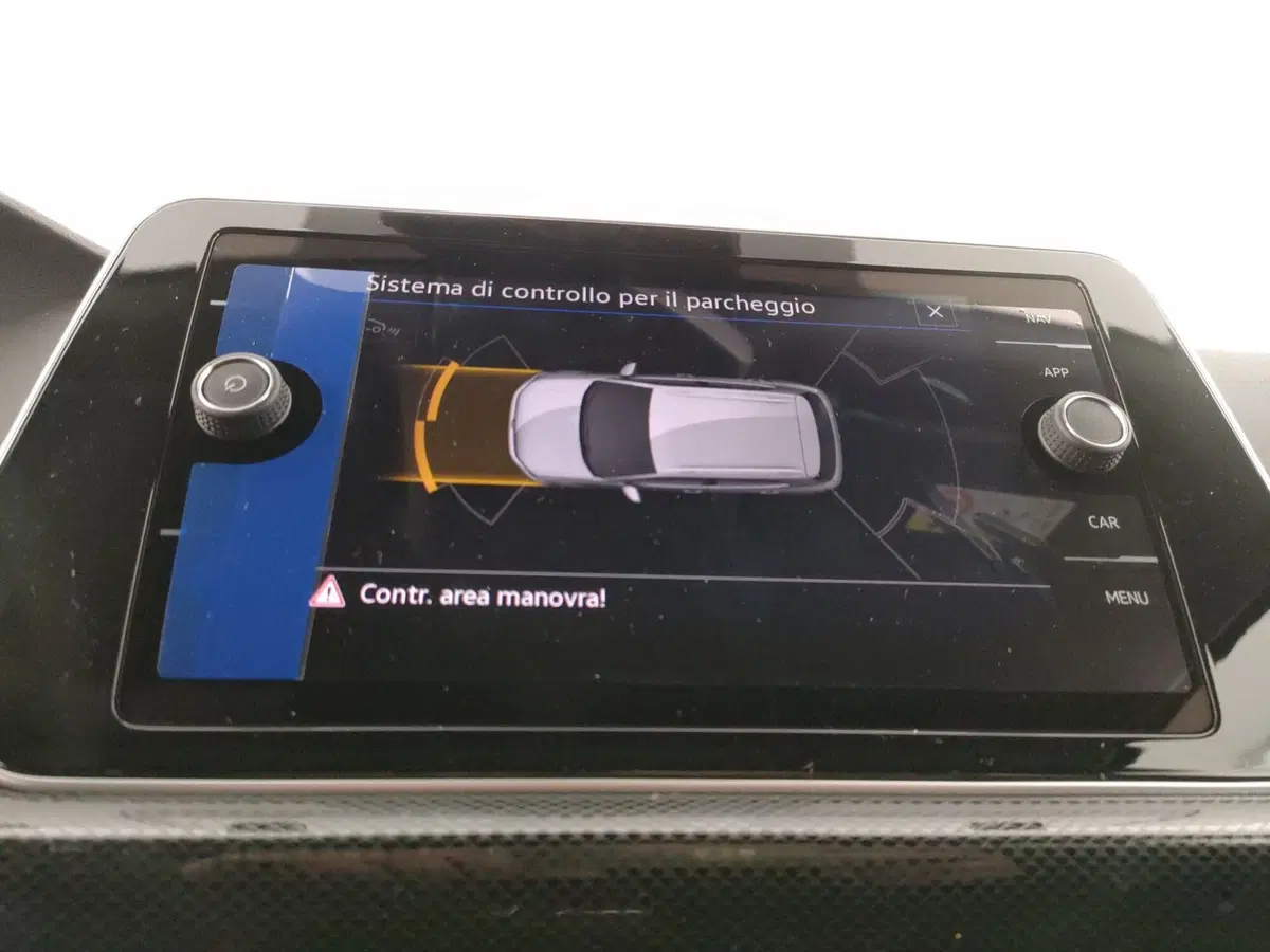 Volkswagen T-Cross nuova a Napoli (17)