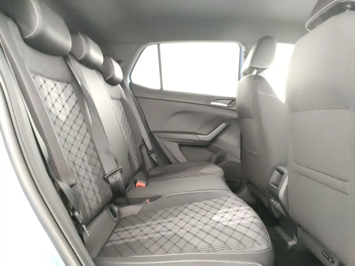 Volkswagen T-Cross nuova a Napoli (9)