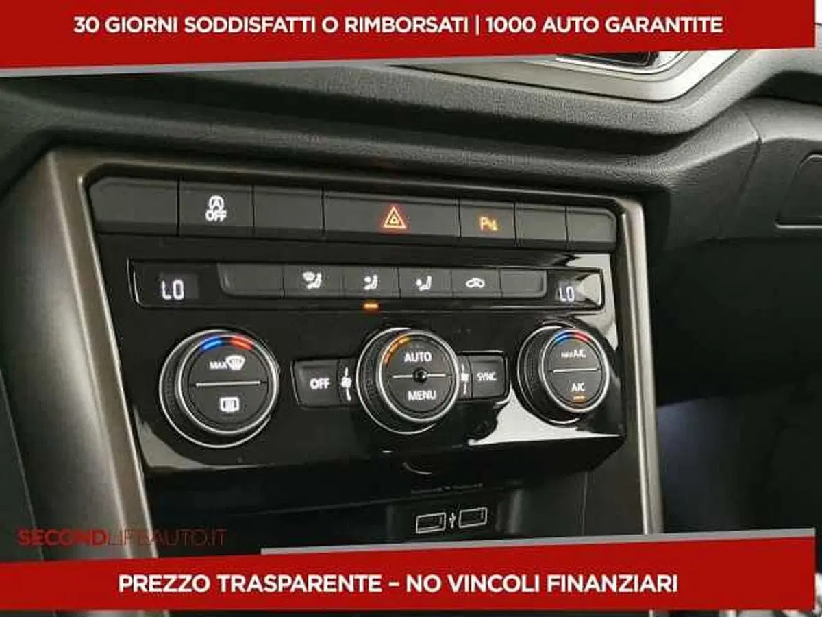 Volkswagen T-Roc usata a Chieti (12)