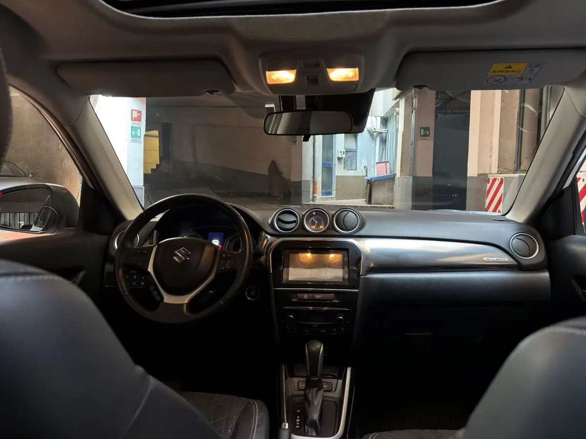 Suzuki Vitara usata a Milano (20)