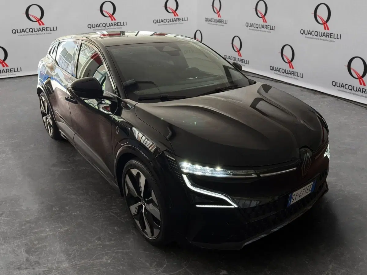 Renault Megane E-Tech Electric usata a Milano (2)