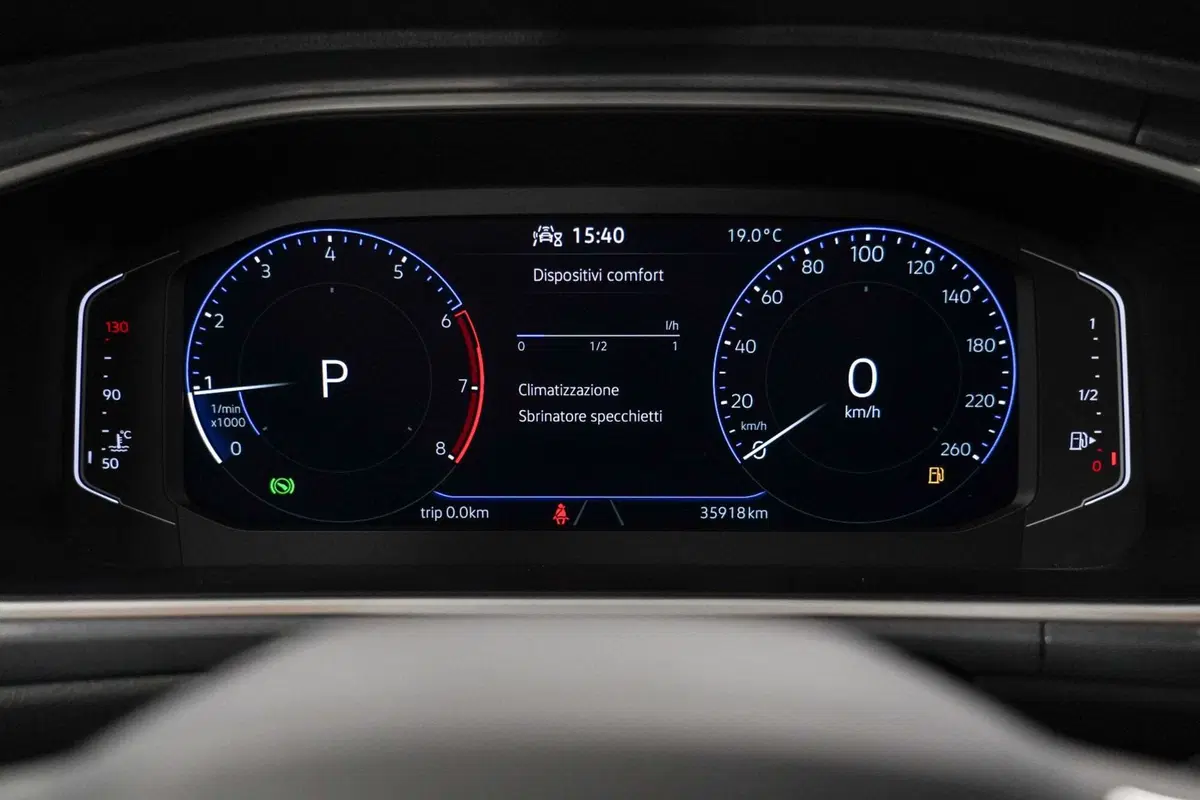 Volkswagen T-Roc usata a Varese (10)