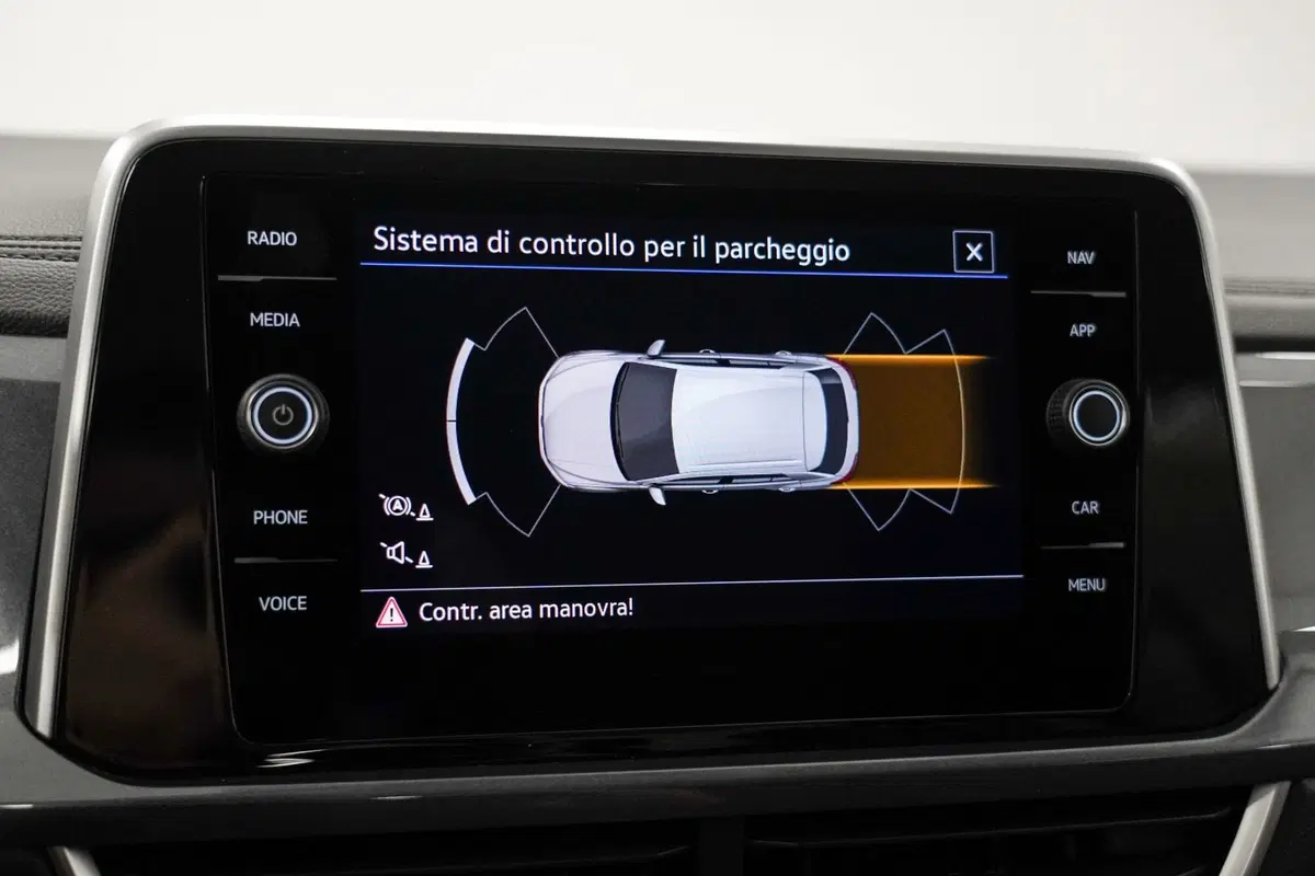 Volkswagen T-Roc usata a Varese (17)