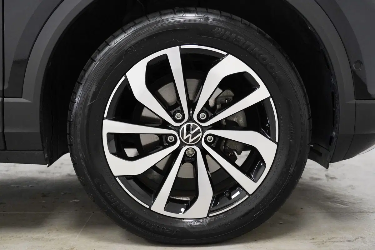 Volkswagen T-Roc usata a Varese (7)