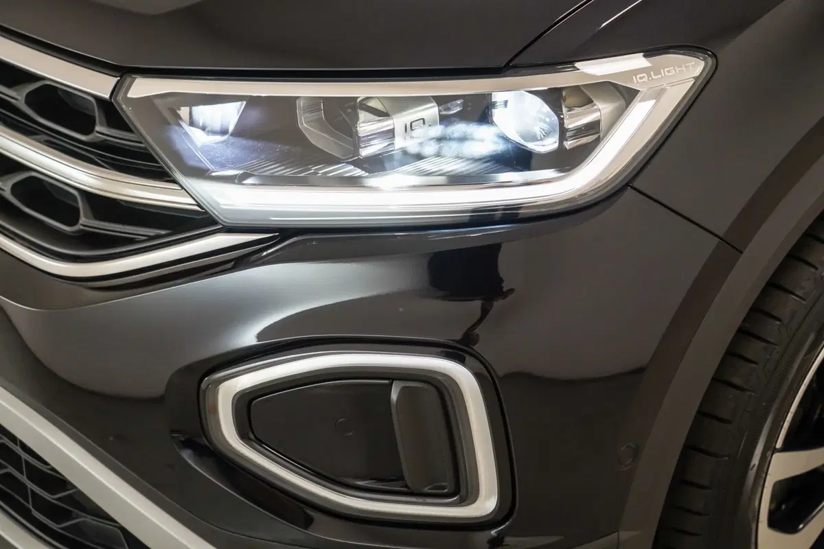 Volkswagen T-Roc usata a Varese (8)