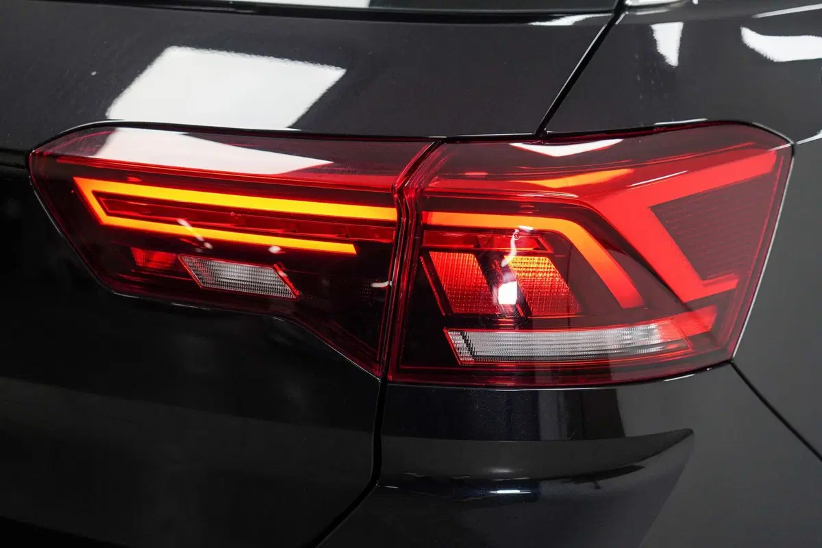Volkswagen T-Roc usata a Varese (9)