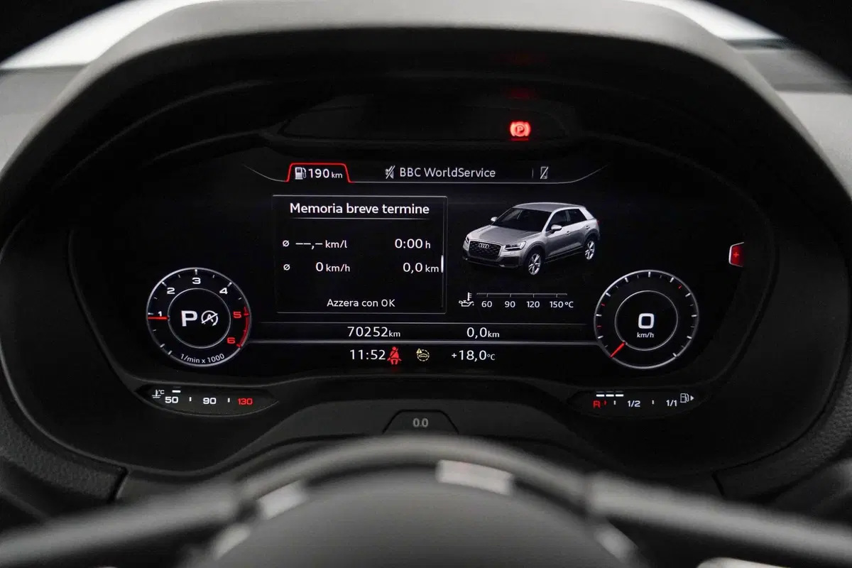 Audi Q2 usata a Varese (10)