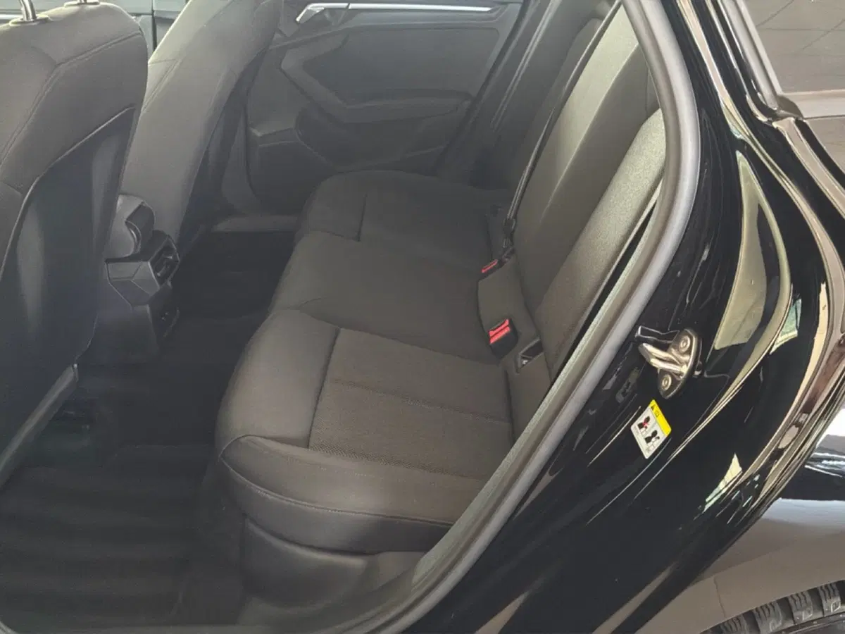 Audi A3 Sportback usata a Varese (9)