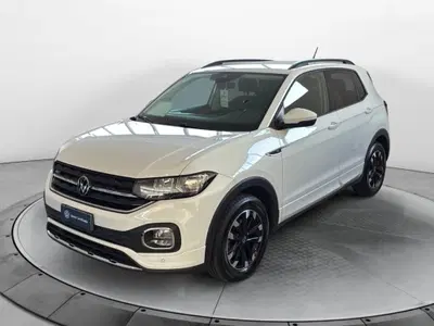 Volkswagen T-Cross 1.0 TSI Sport del 2023 usata a Carnago