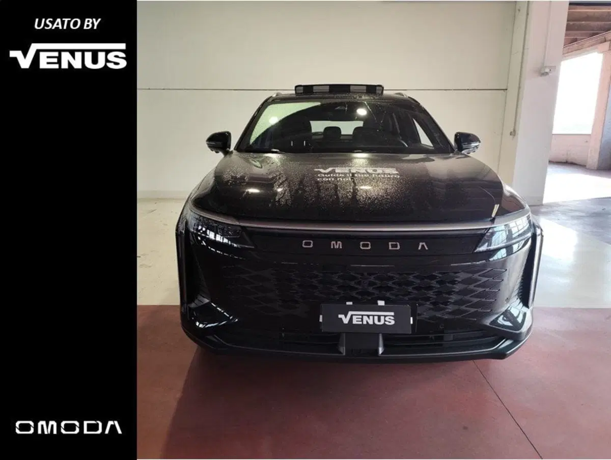 Omoda Omoda 9 SHS-P usata a Milano