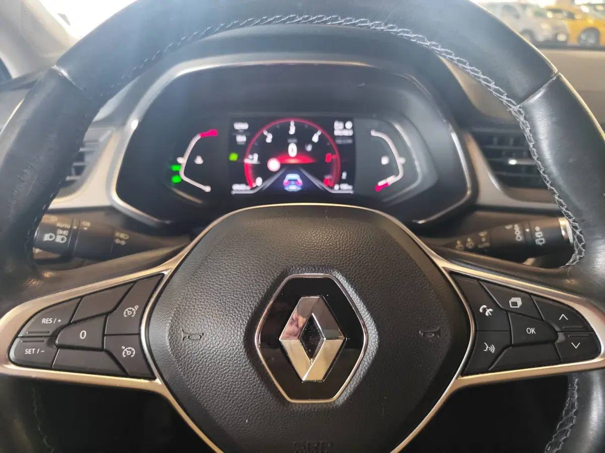 Renault Captur usata a Milano (12)