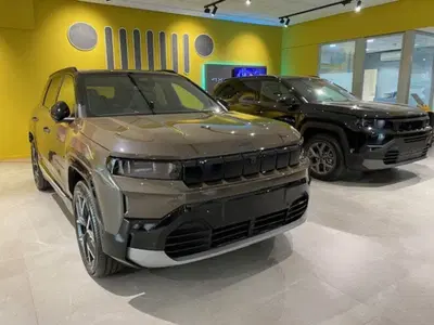 Jeep Compass full-electric First Edition fwd 213cv auto nuova a Benevento