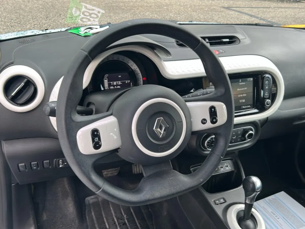 Renault Twingo usata a Roma (12)